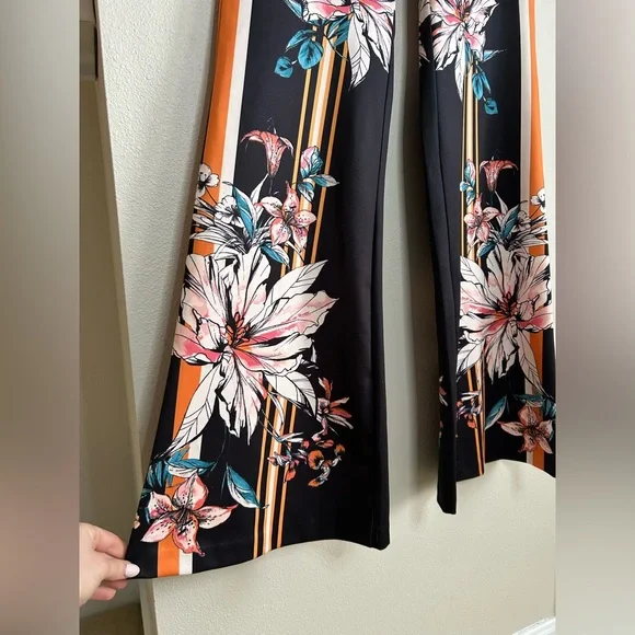 Akira High Waisted Wide Leg Flare Black Floral Striped Palazzo Pants Size M - Picture 5 of 7